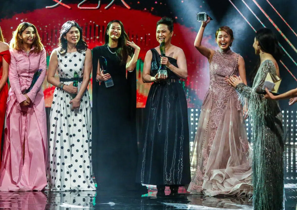  “10大”榜单上的四名大龄女演员，左一左二：陈秀环、潘玲玲。右一右二：黄嫊方、洪慧芳。（联合早报） 