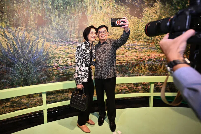 王瑞杰和妻子章慧霓自拍。