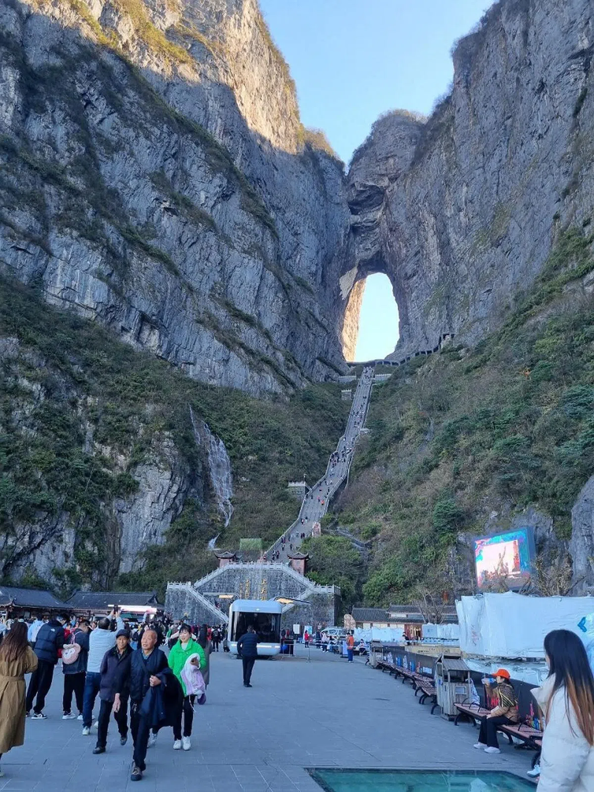 旅游网站数据发现，相比去年第二季，去年第三季全球用户搜索中国入境旅游的次数多了近四成。（蚁粉提供）