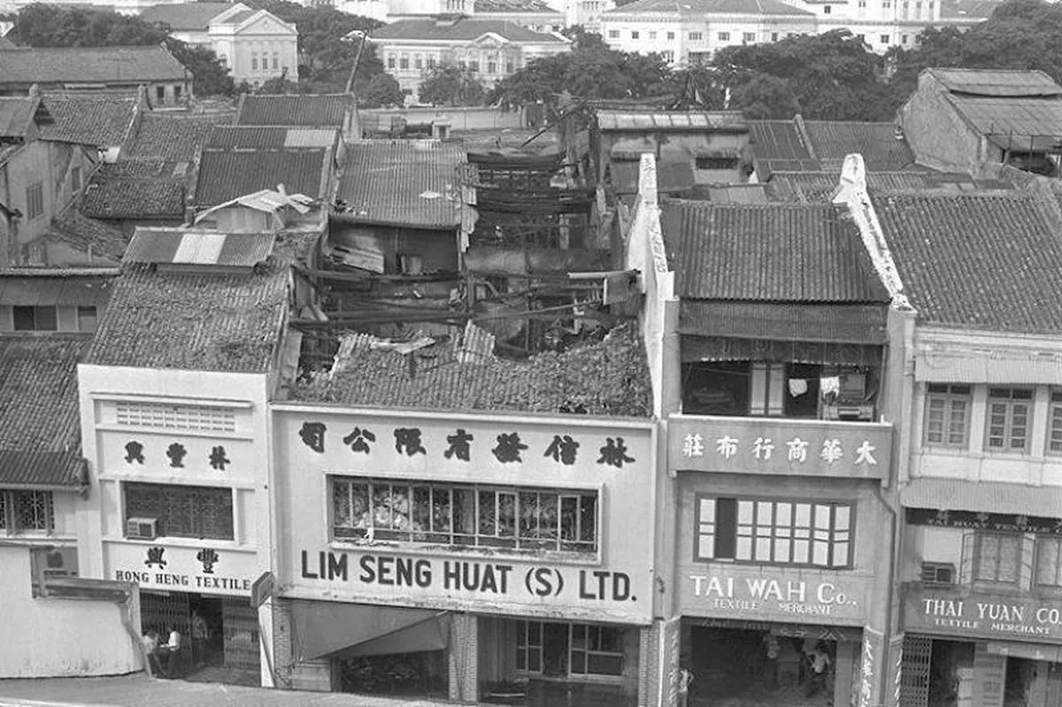  上世纪70年代的沙球劳路是“布庄特区”。（档案照） 
