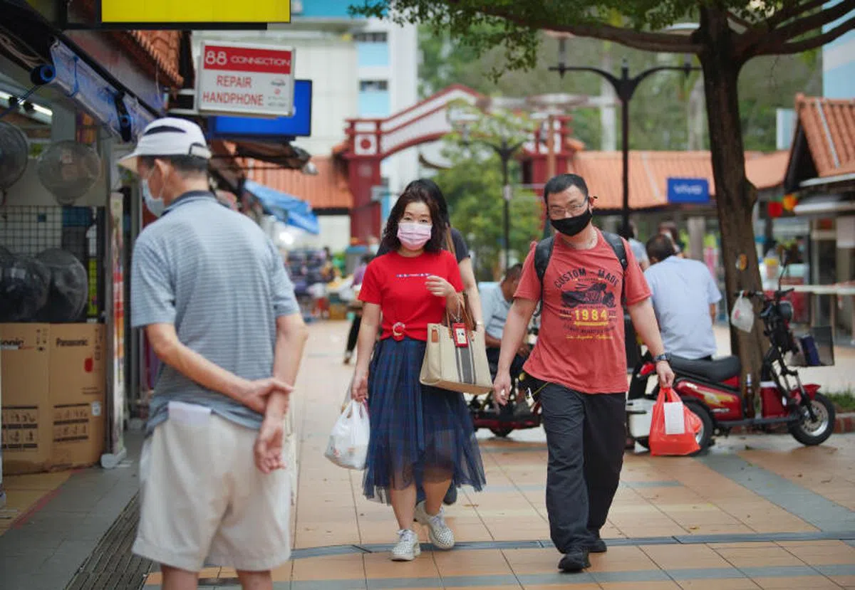  所有中小企业、年收入不超过1亿元的非营利机构，以及符合资格的商用产业租户，都可获得政府给予的租金援助。（联合早报） 