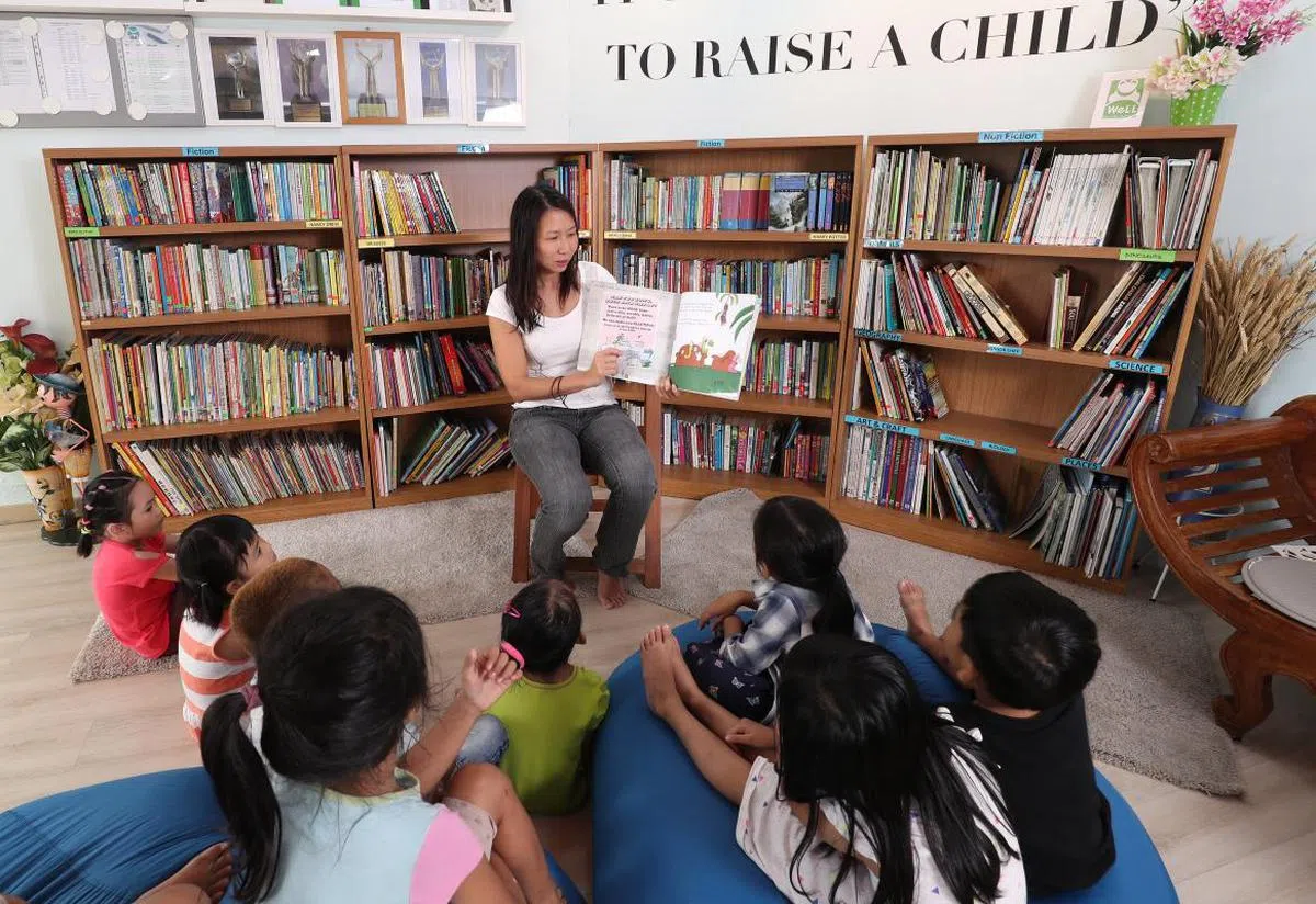  为弱势孩童提供的看书角落。（联合早报） 