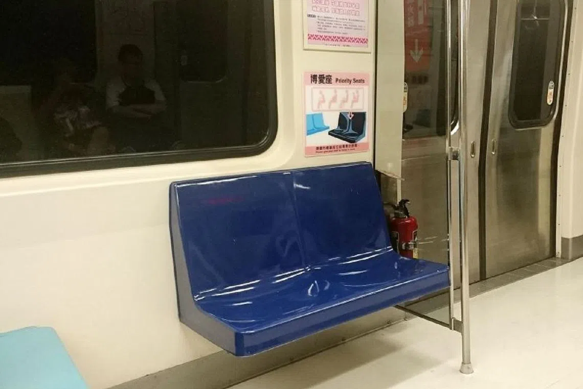 博爱座冲突在公交发达的各地并不罕见。（互联网）