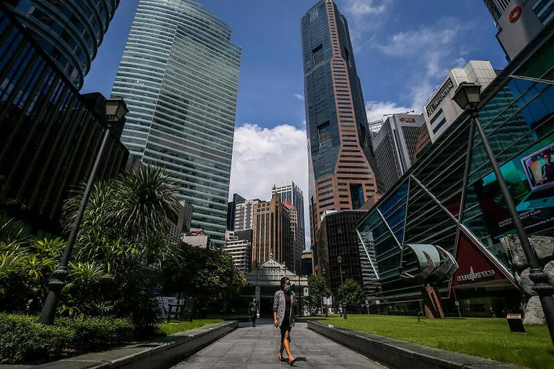 企业对专业技能人才的需求激增，本地需要争取人才，否则他们将流失到别的地方去。（联合早报）