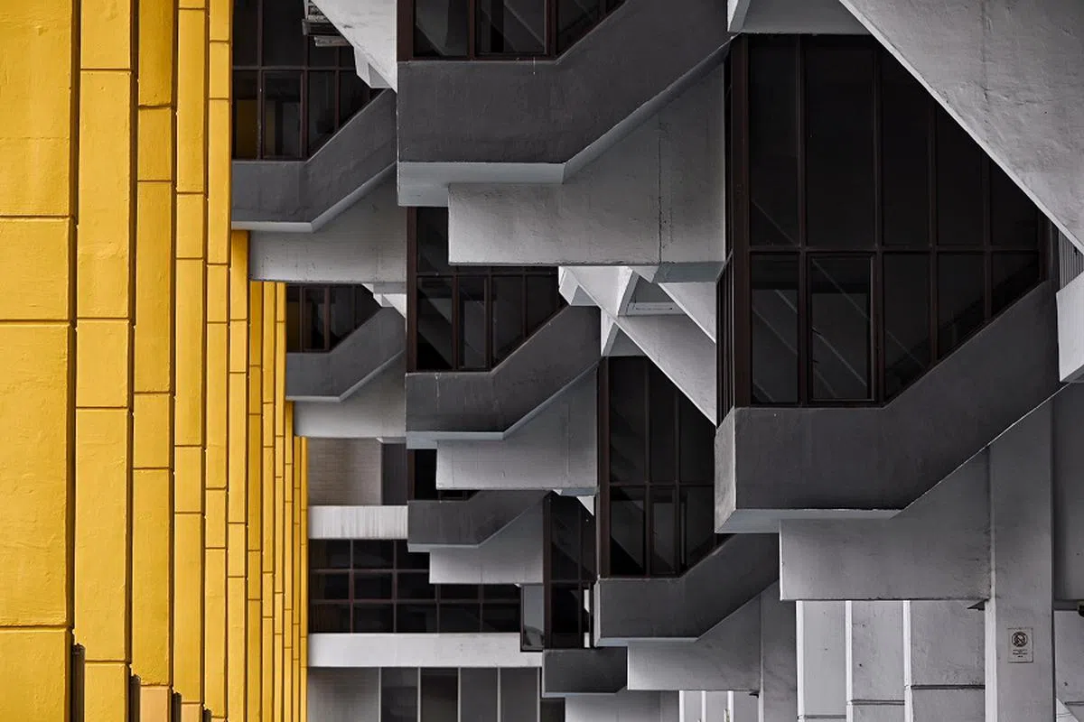 黄金坊10楼的建筑色彩与线条。（海峡时报）