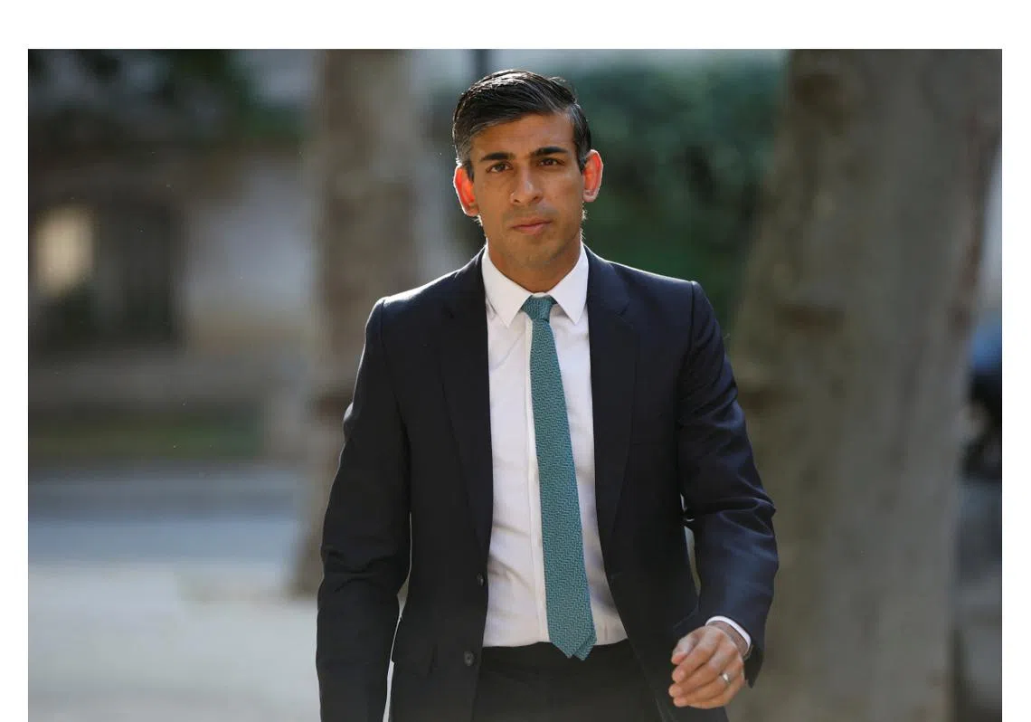 英国前财长苏纳克在保守党党魁选举中领先，有望成为英国首位有色人种首相。（路透社）