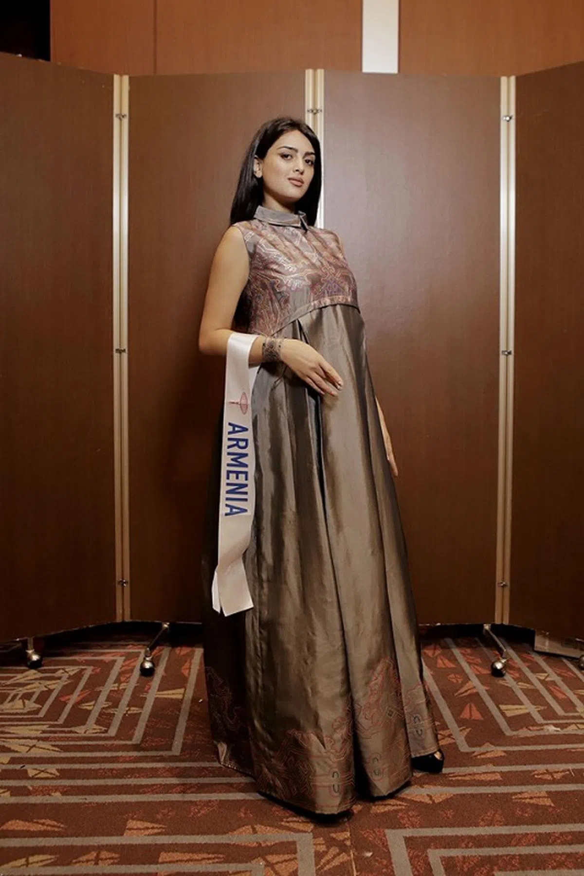  （国际小姐面簿） 