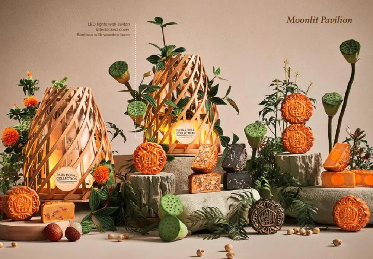 月饼礼盒能摇身一变成为桌灯摆设。（取自滨海湾宾乐雅臻选酒店网站）