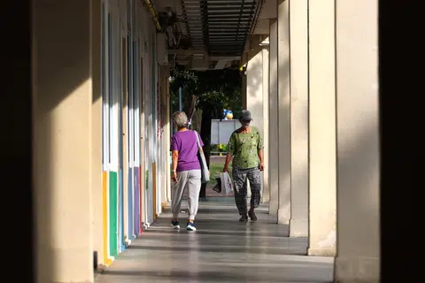 新加坡65岁以上人口愈来愈多。（联合早报）