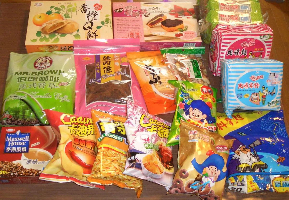  前店家售卖的台湾零食无法吸引外国旅客。（互联网） 