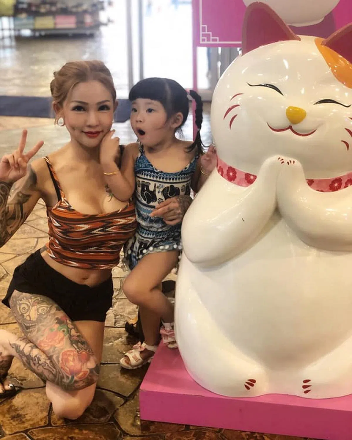  Kinki的招牌穿着。（Kinki Ryusaki面簿） 