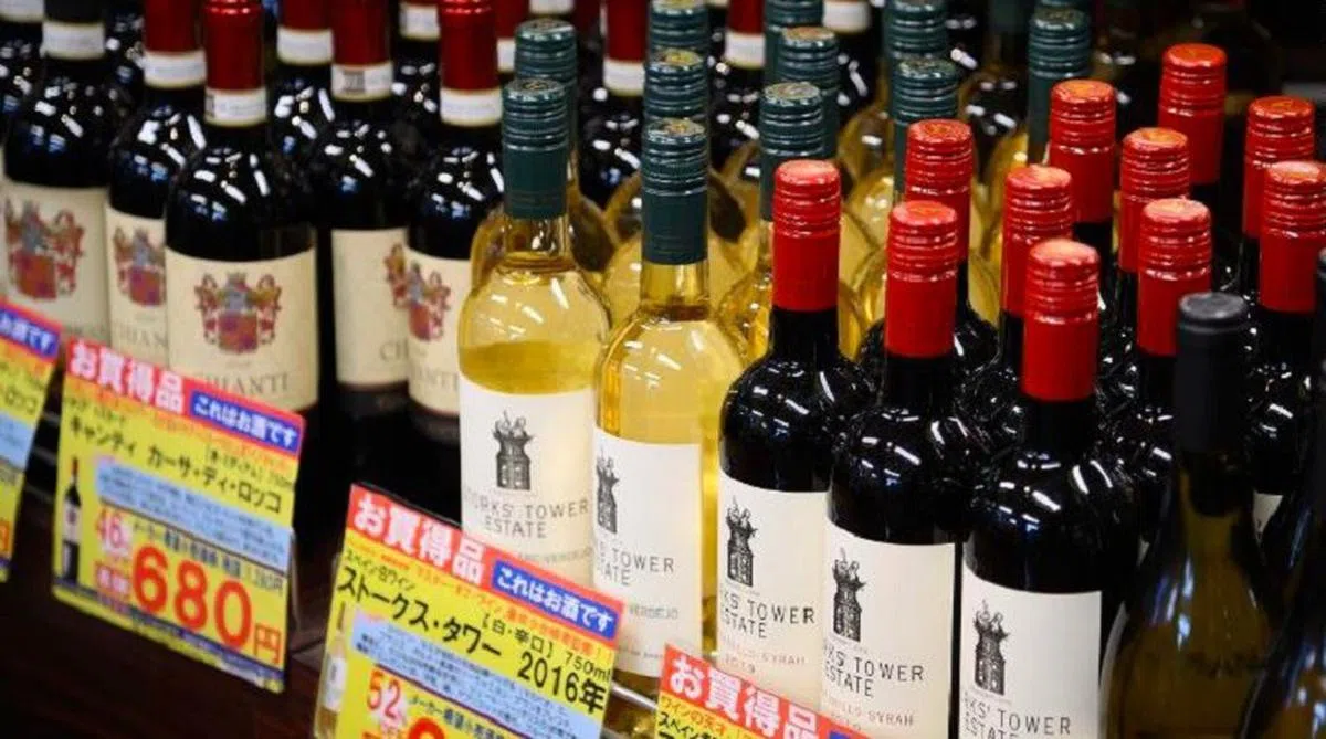 官方数据揭露，2020年至2021年3月期间，酒类税收只占了日本政府整体税收的1.7%。（CNN）