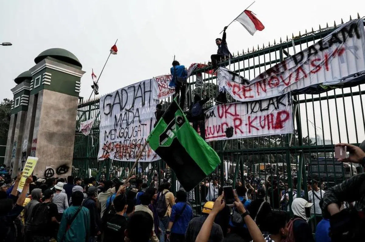 印尼当局2019年尝试修法时曾引发大规模示威抗议。（法新社）