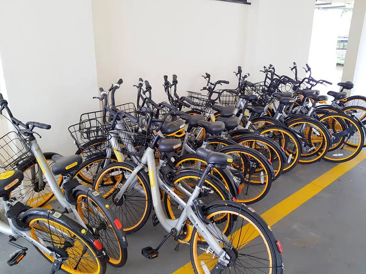  停放在组屋楼下的 oBike脚踏车。（互联网） 