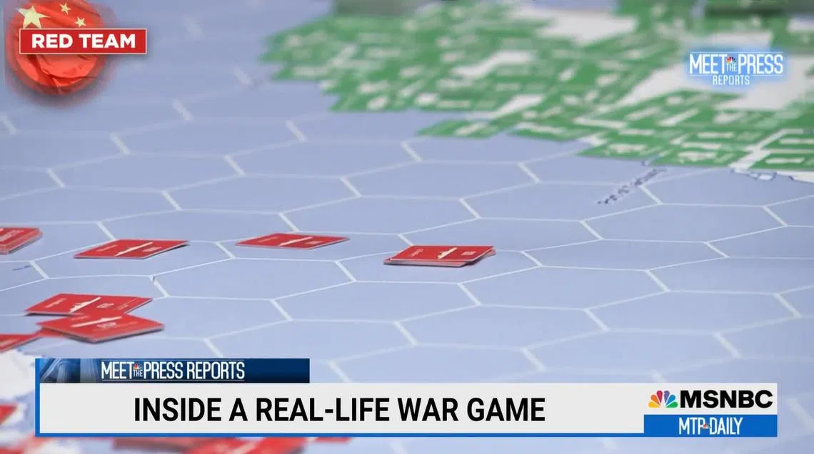 美国本月中举行的最新一场台海军事推演，由一个安全问题智库（CNAS）策划，参与者包括美国议员、前国防官员和中国问题专家。（NBC美国全国广播公司视频截图）