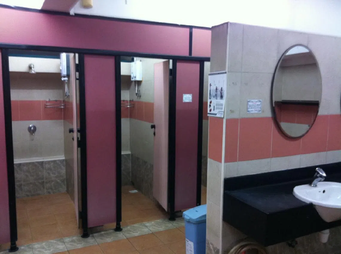 这相信是国大尤索夫宿舍（Eusoff Hall）的厕所。（互联网）