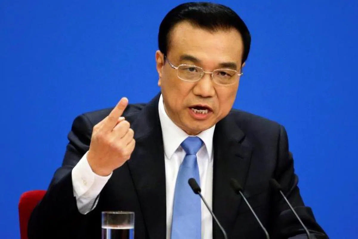 李克强呼吁中国各级官员全力振兴经济。（路透社）