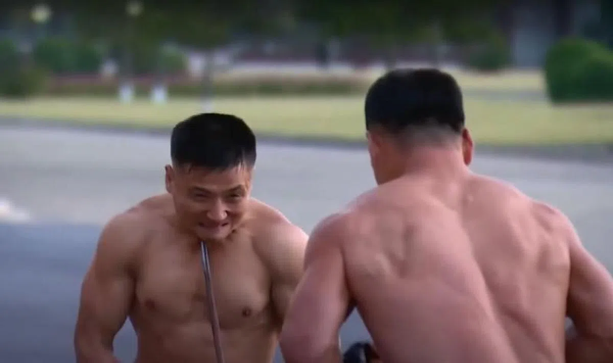 （钢筋表示：我当时害怕极了！）