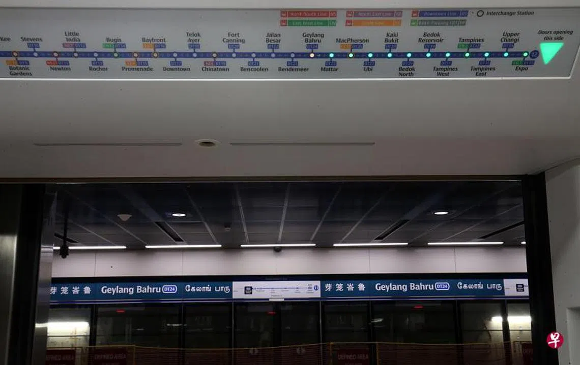 市区线第三阶段通车后，沿线过半驾车者愿改搭地铁。（联合早报）