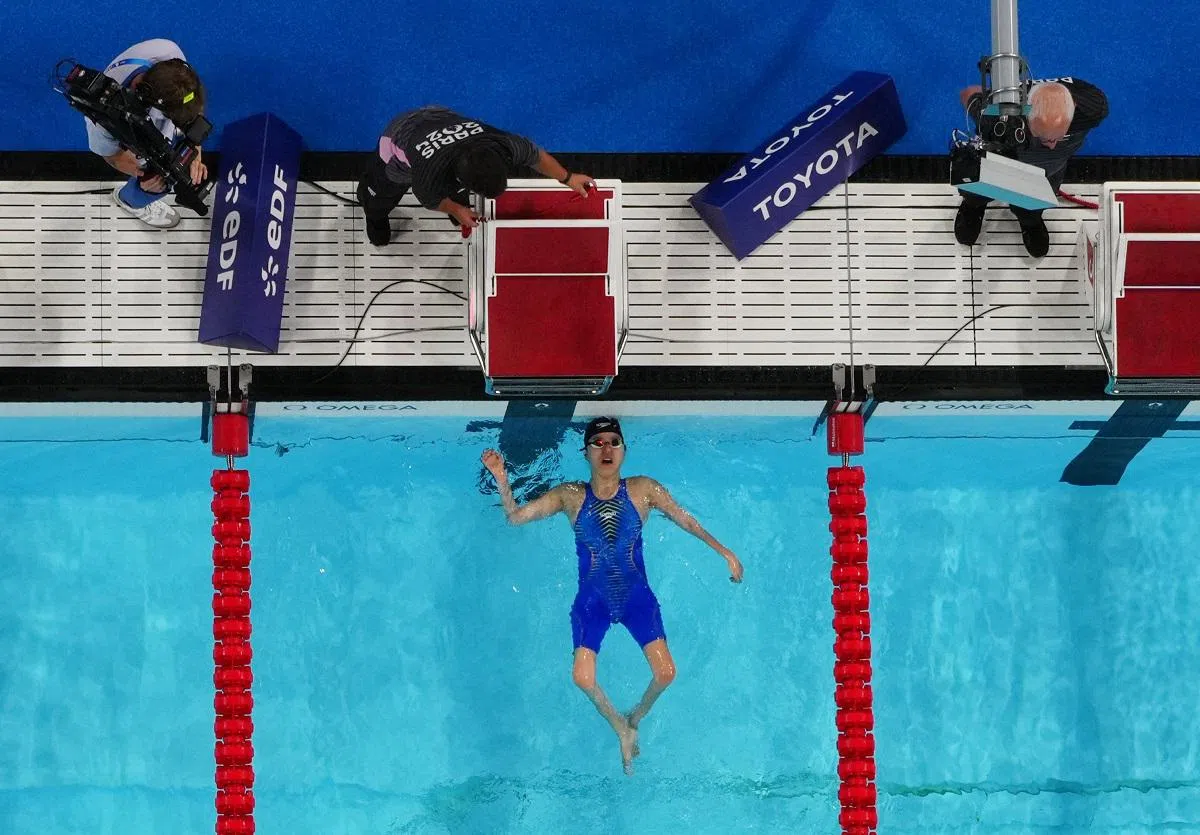 叶品秀曾经告诉新加坡媒体：“我喜欢游泳，我在水里很自在，我不比别人慢。以前我能走路时，我老是比别人慢，所以我从小喜欢游泳，在水里我可以跟得上别人，可能还比他们快。”（路透社）