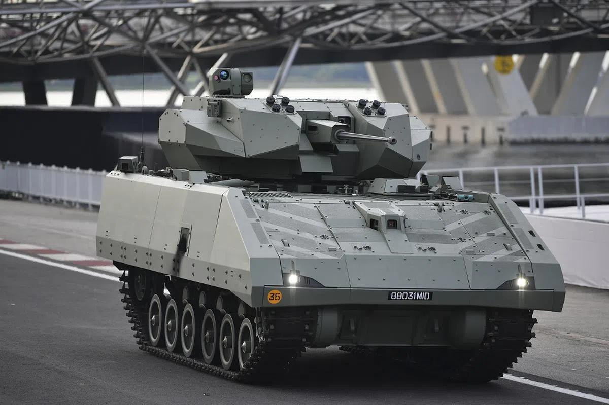 包括装甲车在内的武装部队车辆，车牌都由号码和英文字母MID组成。（国防部提供）