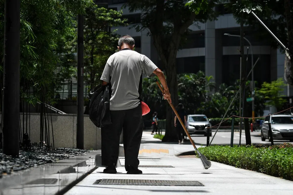 工资会建议雇主为较低收入雇员加薪5.5％至7.5％。（海峡时报）