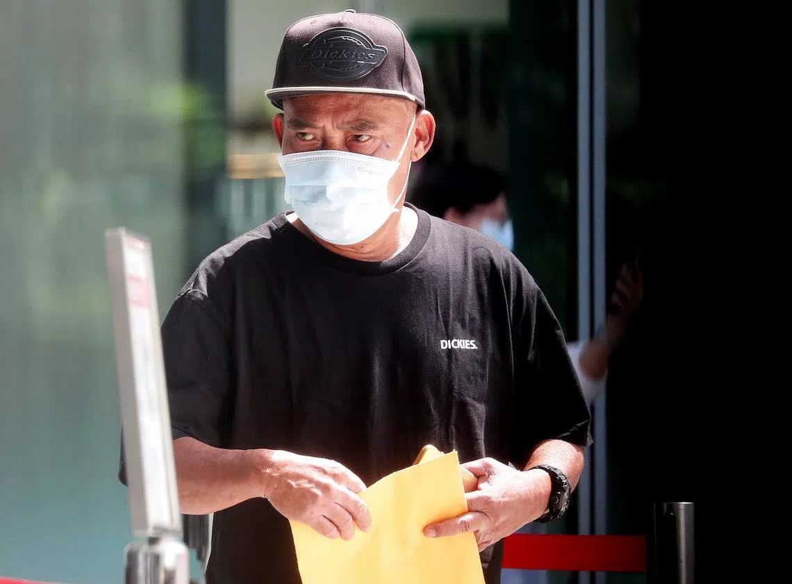 被告拉辛昨天承认一项触犯传染病法令的罪名，被判坐牢五周。 （海峡时报）