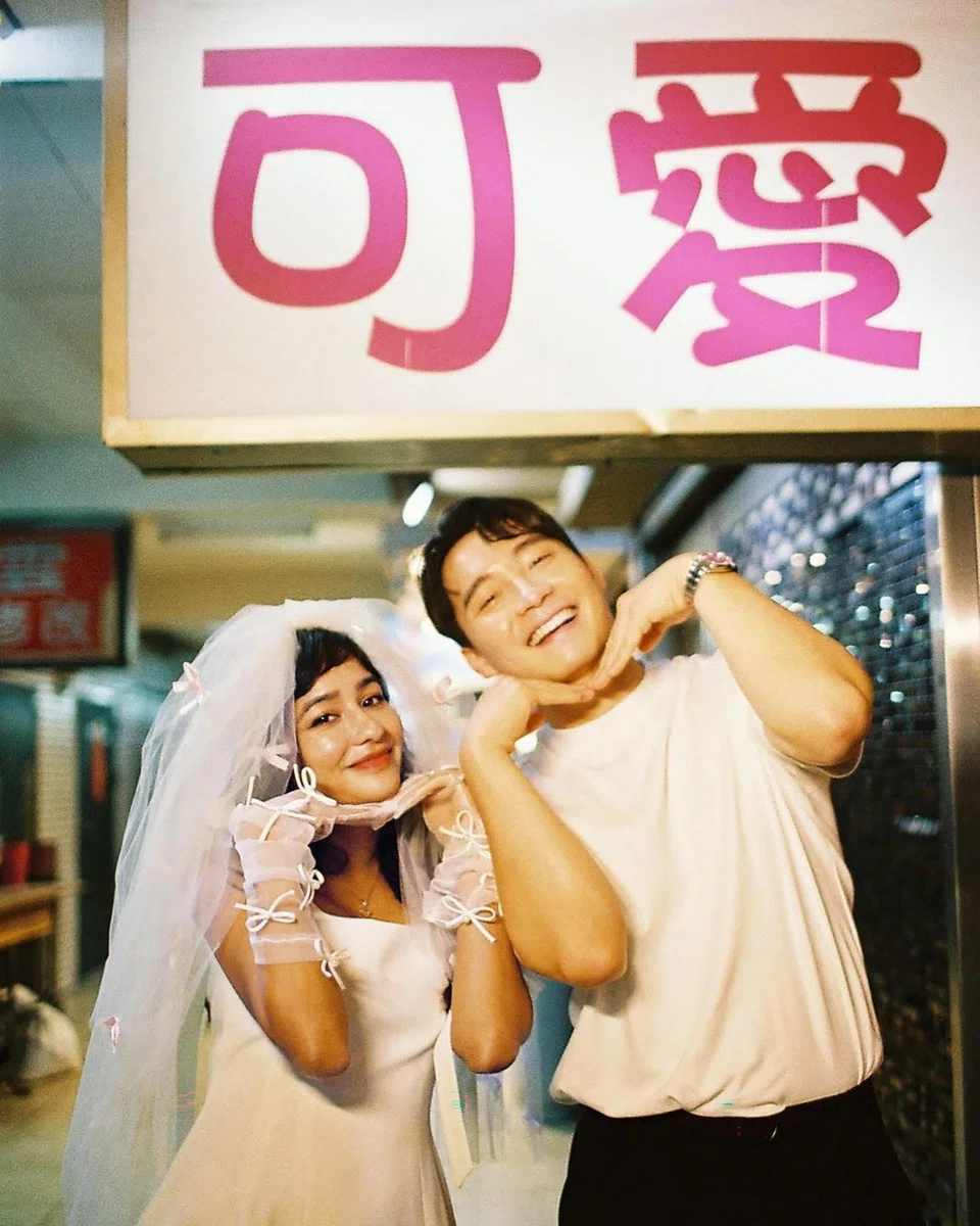 Malaysian YouTuber and food entrepreneur Nigel Ng, better known by his online alter ego Uncle Roger, shared pictures of his engagement photo shoot to fiancee Sabrina in Taiwan’s markets. 