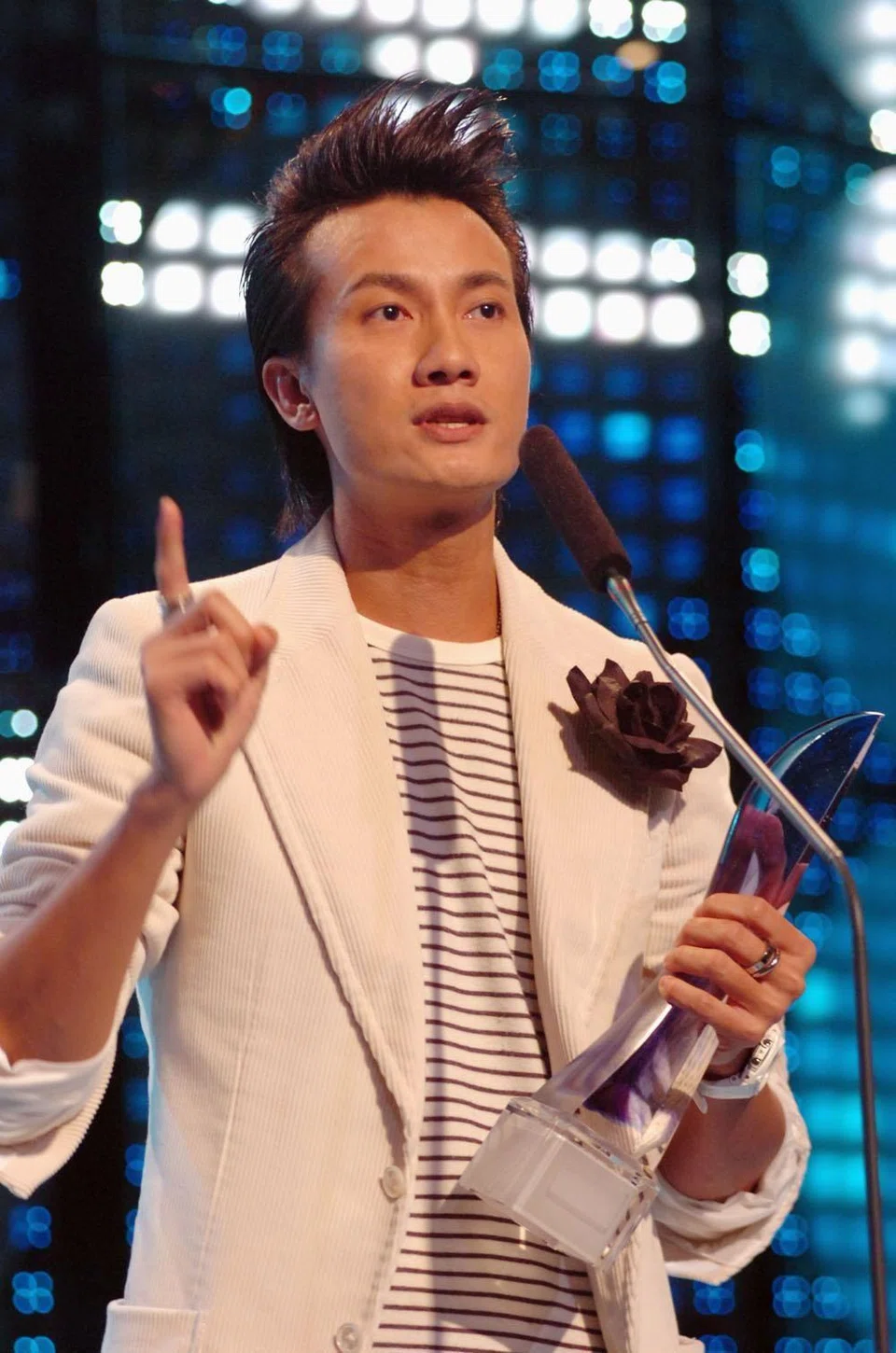 Chen winning Best Actor in 2005 for the drama A Life Of Hope.