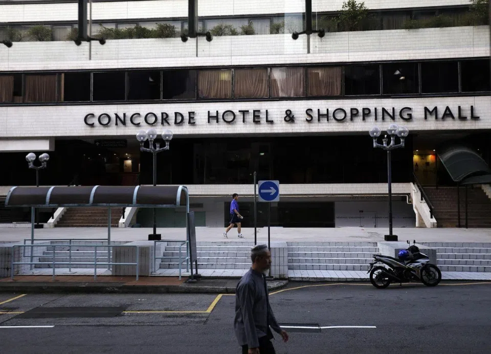 The weapons had been in the locker outside Club Rumours, a nightspot in Concorde Hotel and Shopping Mall.