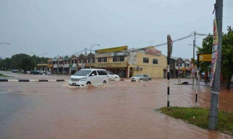  Massive flood hits 9 states in Malaysia: Thousands evacuated