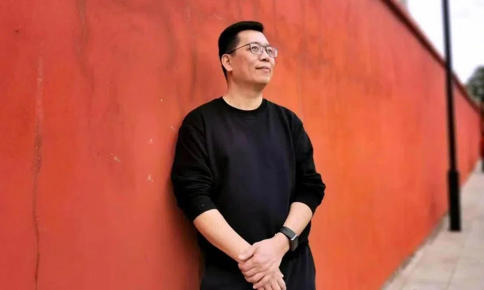 Zeng Jianpeng, who helps reunite separated families