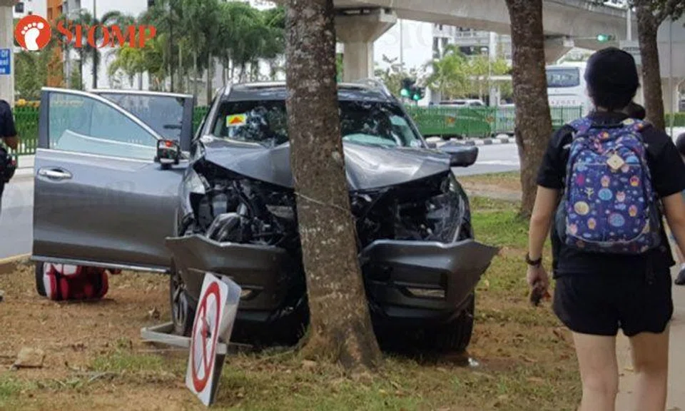 Female driver of P-plate car crashes into tree opposite West Spring Primary School at Bukit Panjang