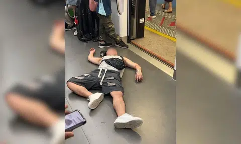A man was spotted lying on the floor of an MRT cabin in a TikTok video posted on March 30.