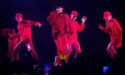 G-Dragon delights 7,500 fans at Singapore Indoor Stadium