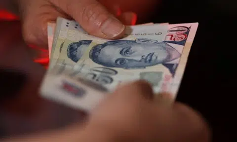 Married man finds out 12-year-old girl selling naked pics of herself, offered her cash for lewd acts