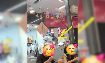 Woman complains about diners occupying seats at Paya Lebar eatery before break fast timing