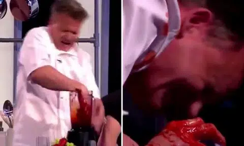 Gordon Ramsay 'severs hand' in front of horrified live audience