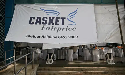 Well, how was Neil Humphreys supposed to know that it was a wake and not a hawker centre?