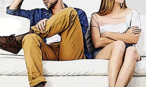 Girl getting dumped on V-Day shows why you should always treat your server with respect