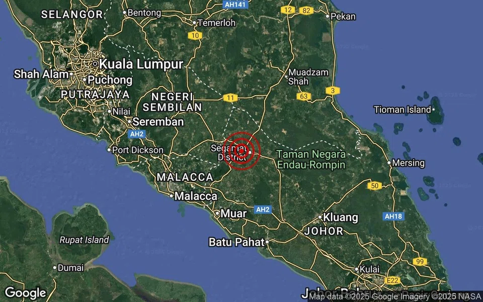 The earthquake was recorded 18km south of Segamat at 8.59am. 