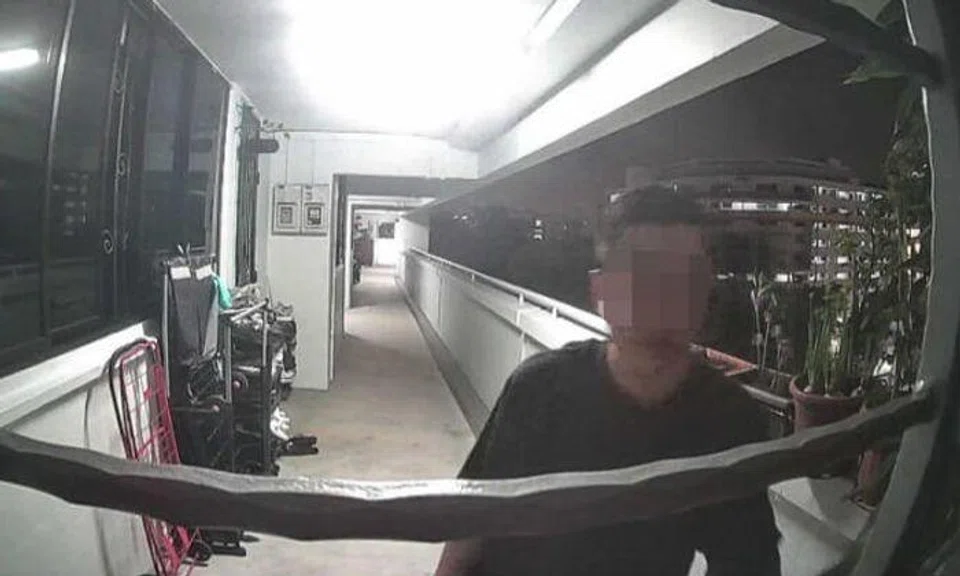 Residents call police after man allegedly caught trying to disarm Yishun flat's digital lock