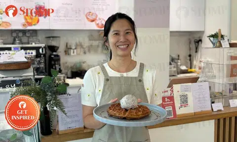 Woman who quit job to pursue teenage dream now proud owner of Oxley Rise cafe -- and she's not done