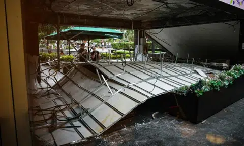 False ceiling collapses outside acai shop at Liat Towers