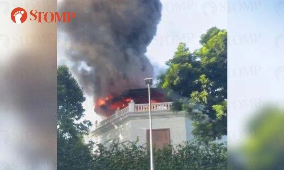 Stomper Luke shared a video of flames coming out of the pavilion-like structure opposite The Japanese Association off Adam Road.