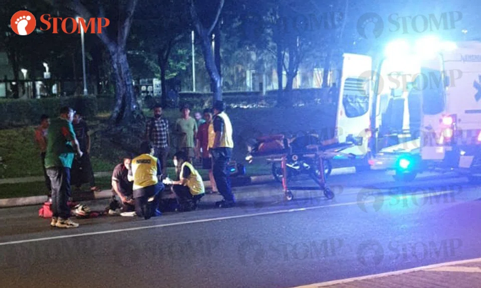 20-year-old motorcyclist taken to hospital after accident with lorry in ...