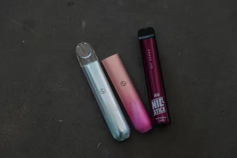 LTA, SMRT step up anti-vaping enforcement on public transport