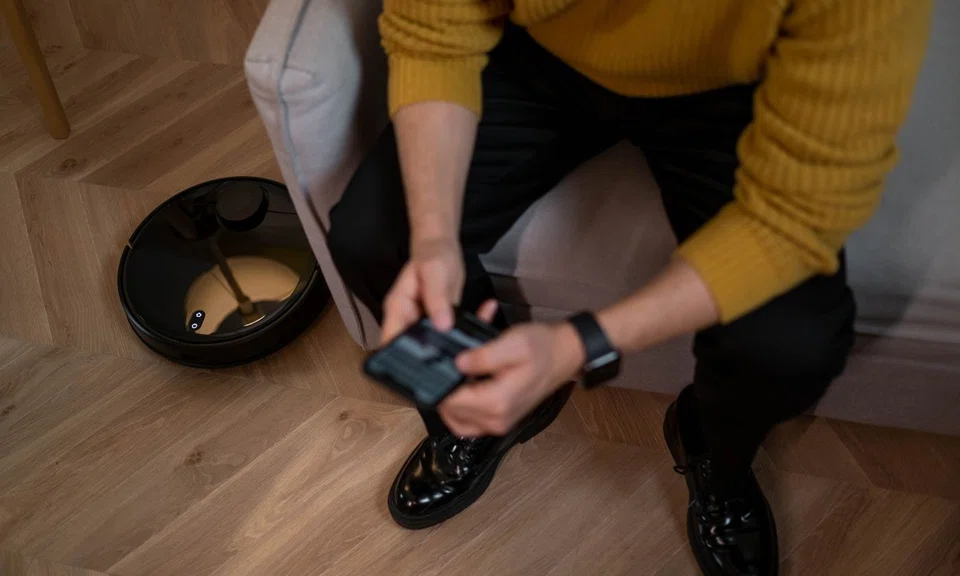 robot vacuum, adultery evidence, jail