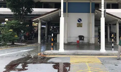 Man cuts himself on bottle shards in violent lovers' tiff, leaves blood trail at Bedok block