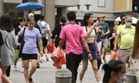 Four nabbed after 2-hour police operation for pickpocketing cases at Bugis Street